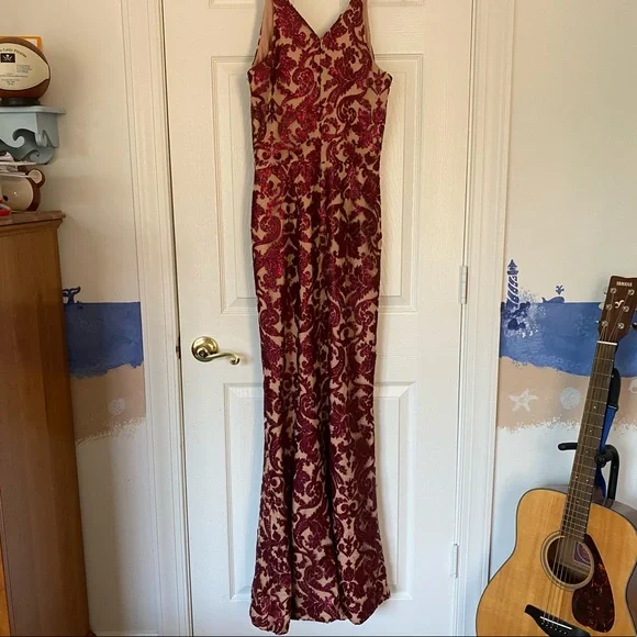 Dress the Population - Karen Plunging Lace Gown - Red - Size M - Picture 10 of 16